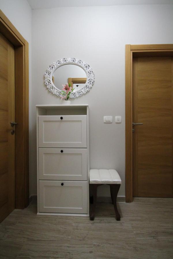 Laki Apartment Tivat Bagian luar foto